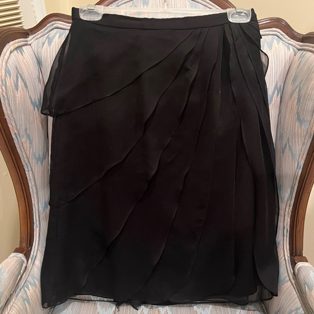 Romantic Black Chiffon Layered Skirt w back zipper size 6, Mesh, Knee Length